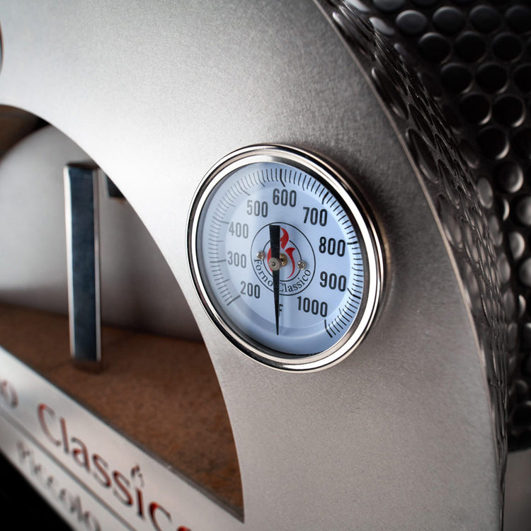 Thermometer on a Forno Classico oven showing temperature